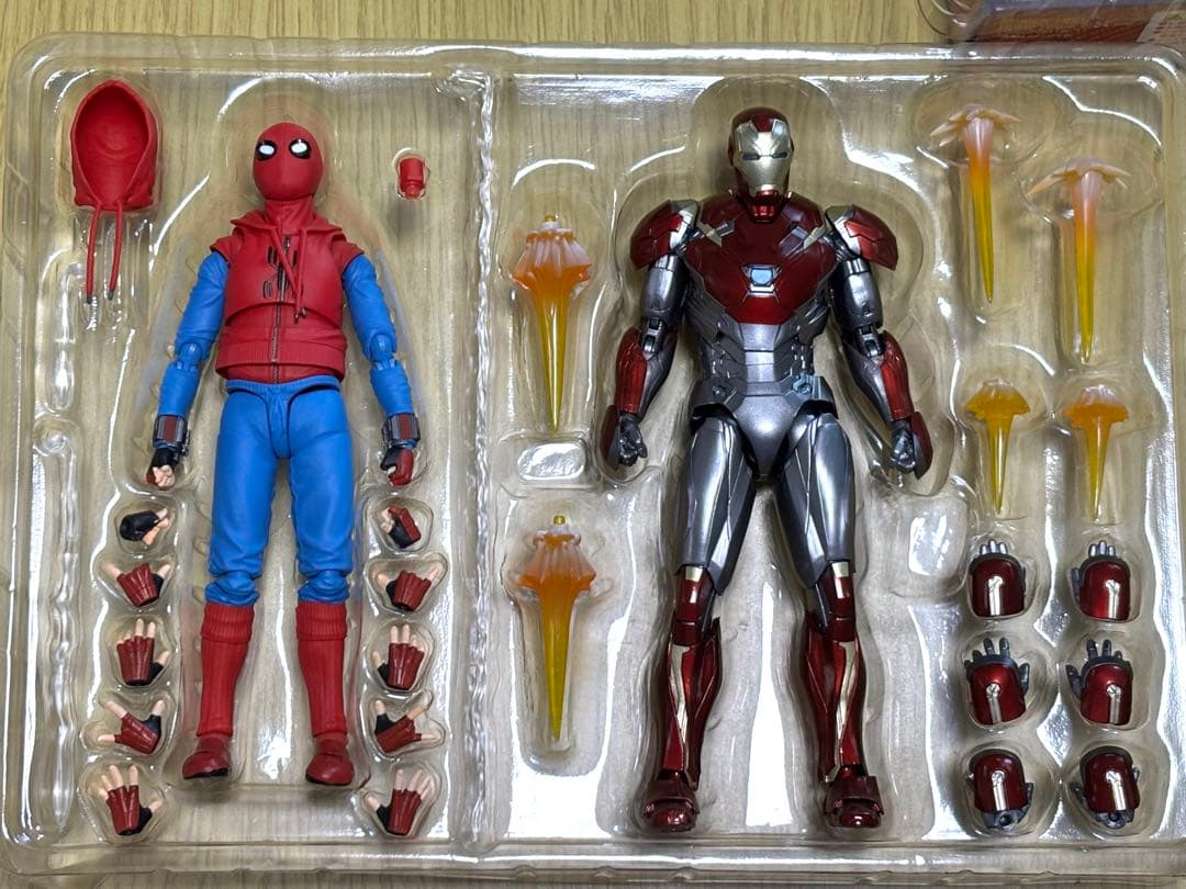 フィギュアーツ MAFEX スパイダーマン アイアンマン