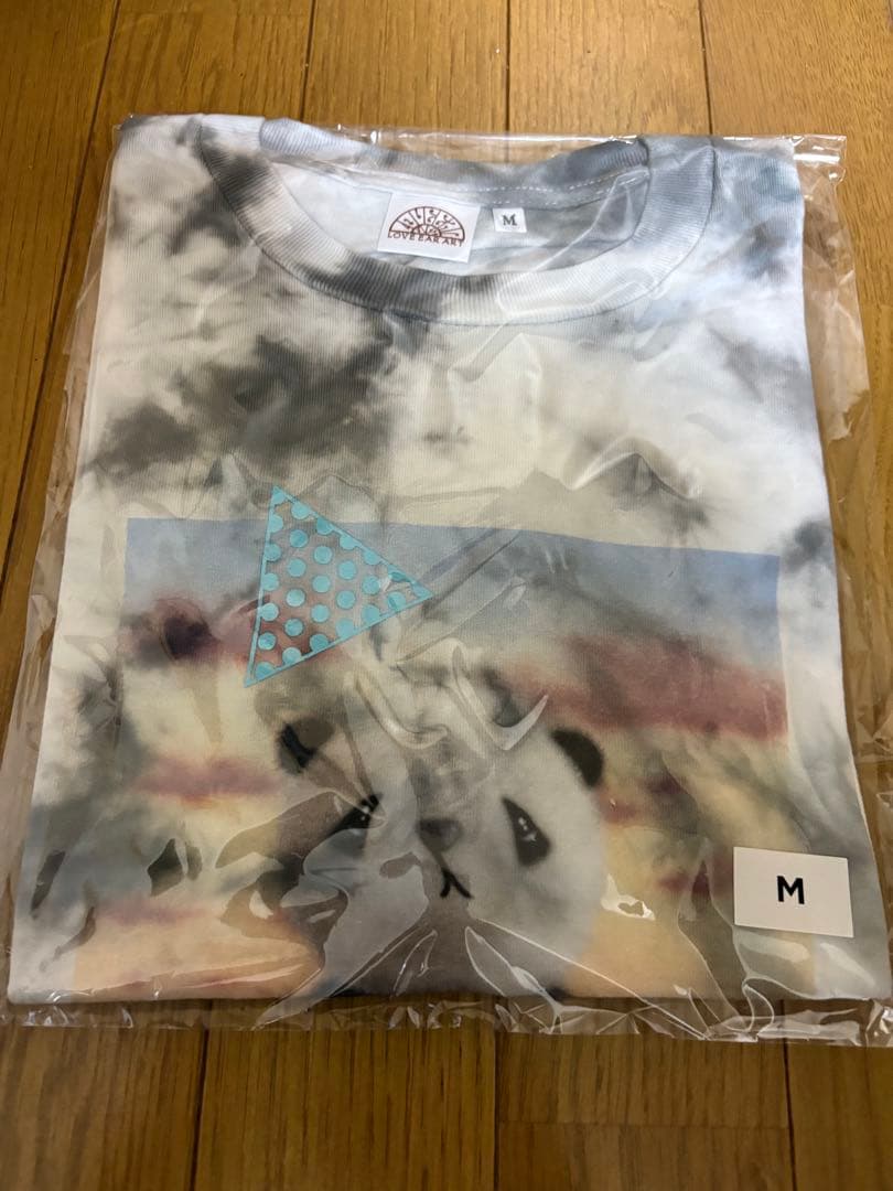 【LOVE EAR ART】 桂川弦さん 個展限定 パンダＴシャツ Ｍサイズ