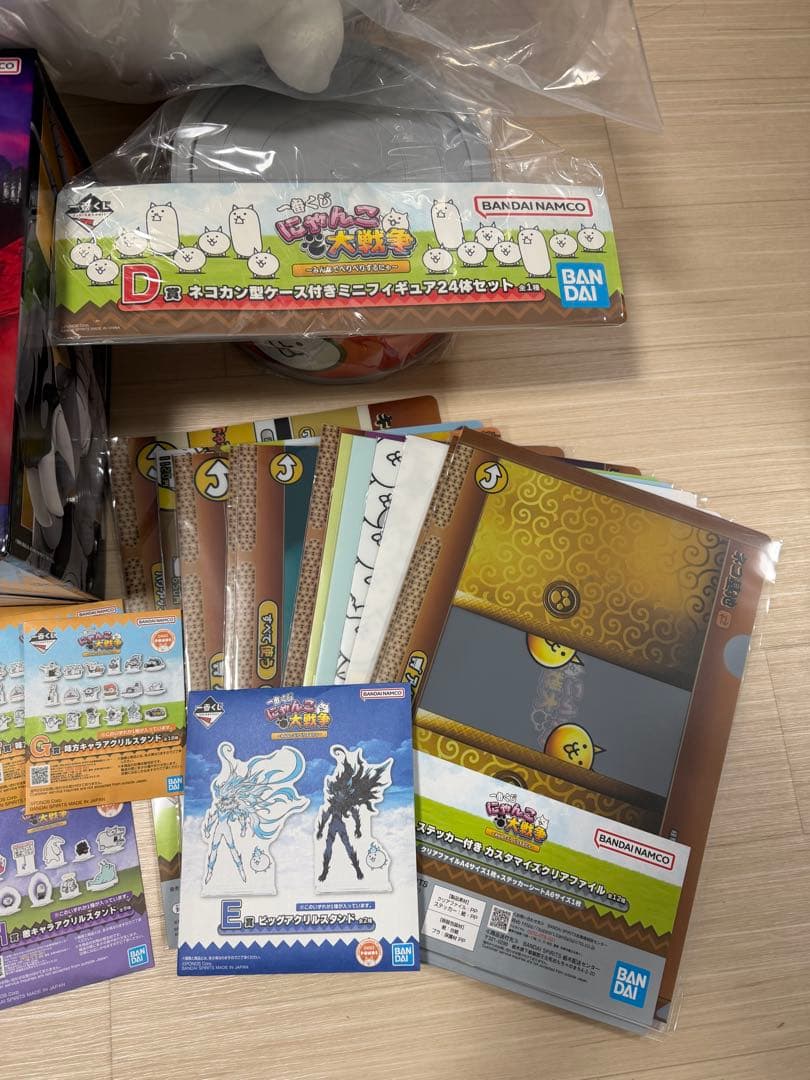 にゃんこ大戦争一番くじ　A賞　覚醒のネコムートフィギュアなど