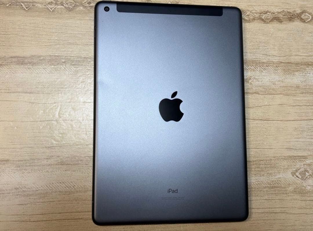Apple iPad 第8世代 Wi-Fi+Cellular 32GB