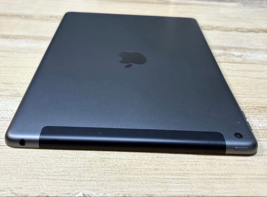 Apple iPad 第8世代 Wi-Fi+Cellular 32GB