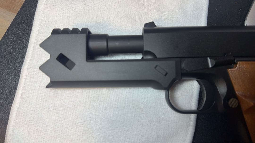 東京マルイ　千束の銃カスタム済