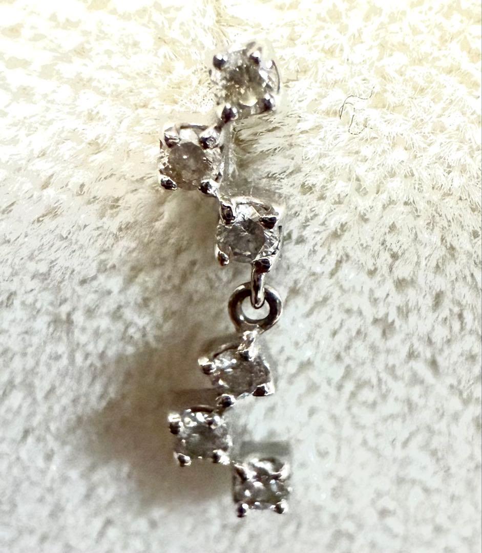 ピアス ★K18WG ダイヤ合計0.2ct ★ ダイヤ6連 スィング