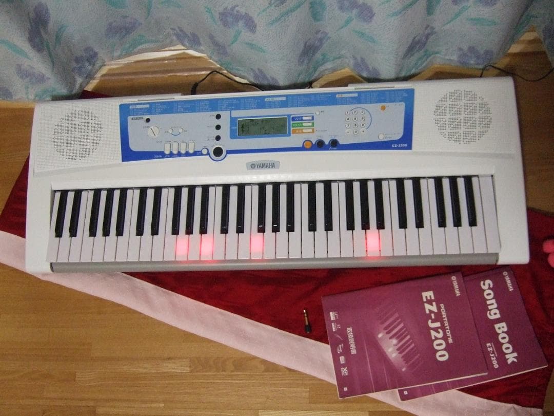 YAMAHA EZ-J200 電子ピアノ・キーボード 光る鍵盤 【送料込み】