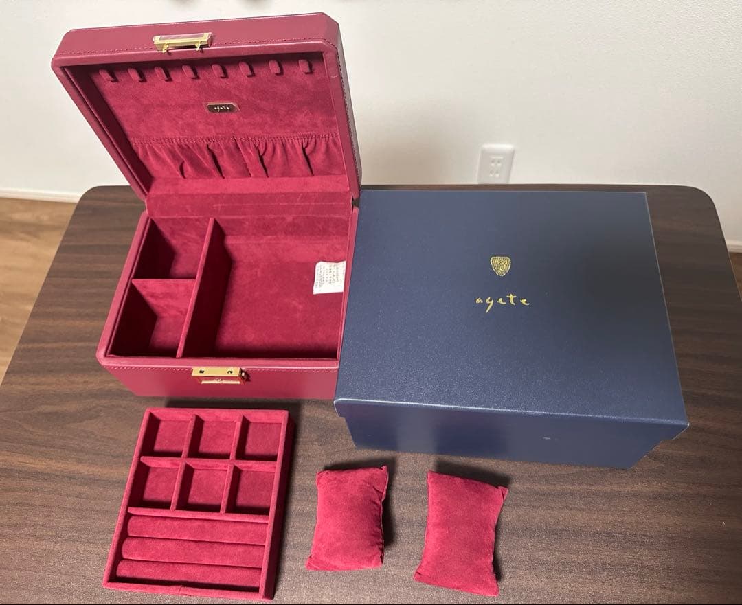 未使用品　agete アガット　ジュエリーボックス　レッド　外箱付き　インテリア