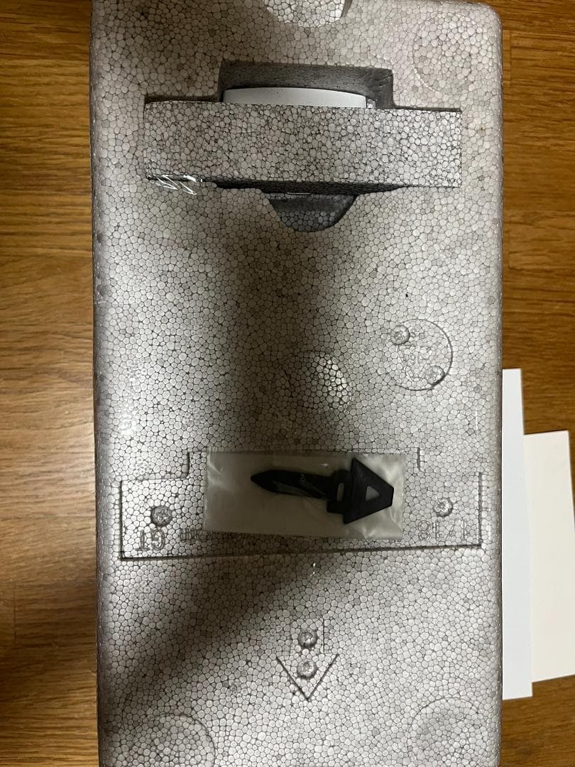 ハッピー様専オートアート 1/18ヘネシー ヴェネム GT WHITE ホワイト