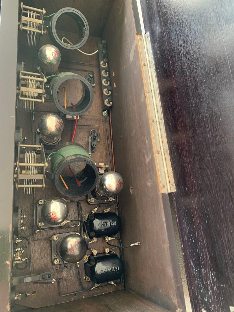 ニュートロダイン　ラジオ　アンティークラジオ　真空管ラジオ