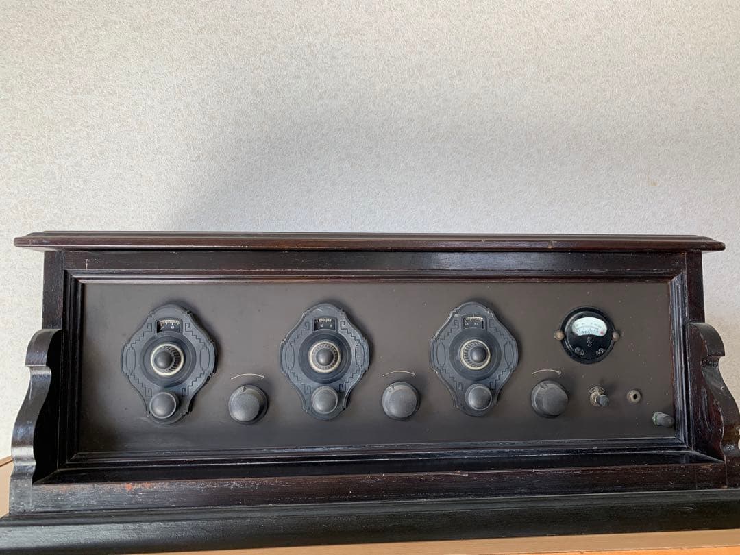 ニュートロダイン　ラジオ　アンティークラジオ　真空管ラジオ