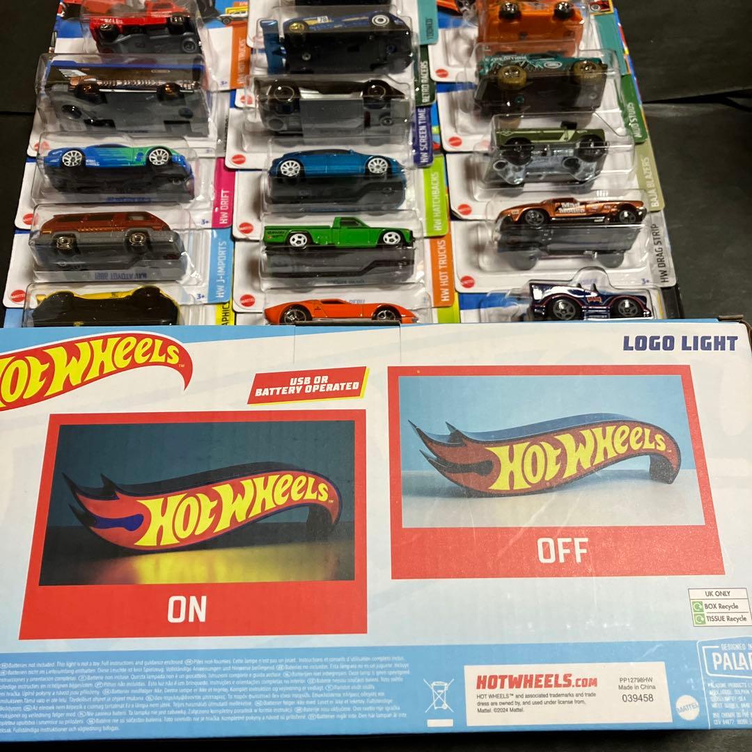 ホットウィール⭐️ロゴサインライト⚡️ベーシック国産外車色々❗️新品未開封16台セット