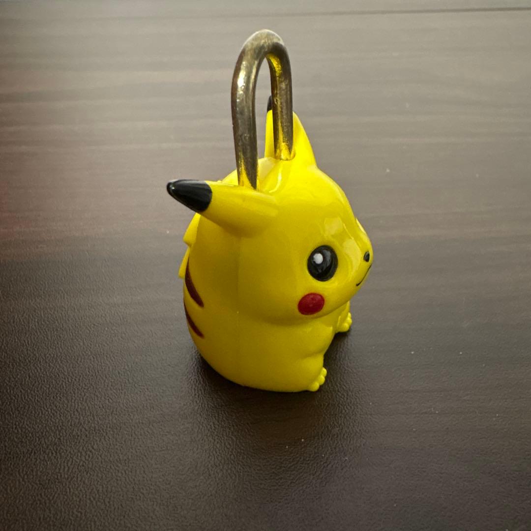 ピカチュウ 錠前　ロック　デブチュウ
