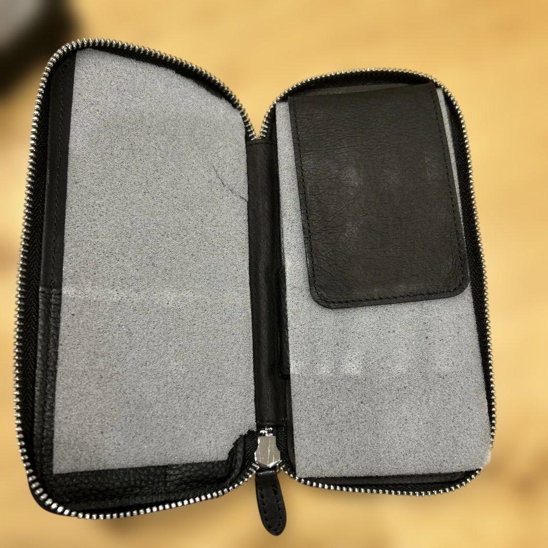 ラダイト　ラウンドジップペンケース　エッセンシャル　レザー