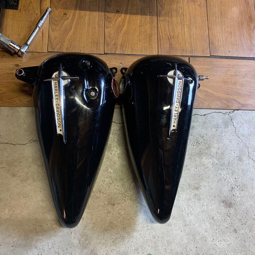 パンヘッド純正オプションハンドシフトタンク　1961〜1962 エンブレム付き