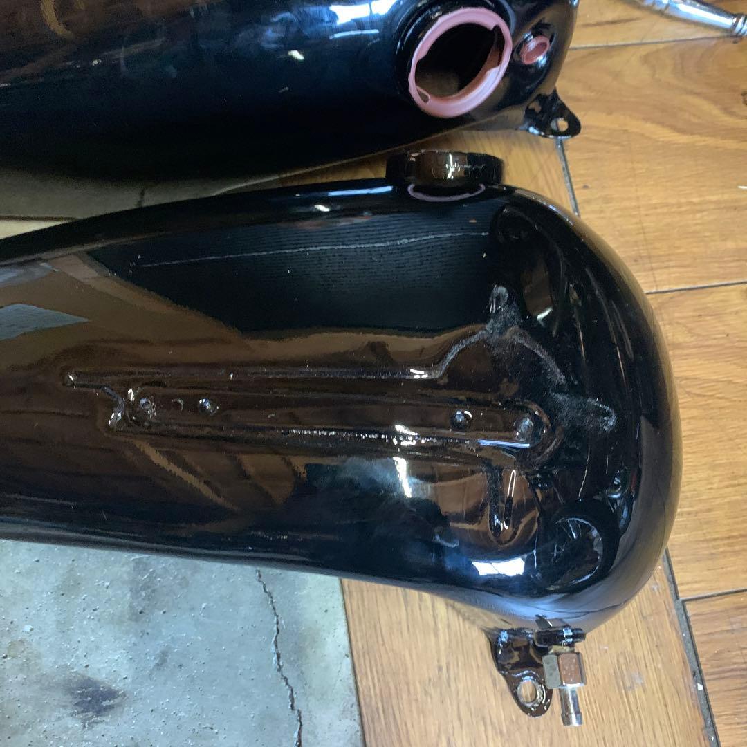 パンヘッド純正オプションハンドシフトタンク　1961〜1962 エンブレム付き