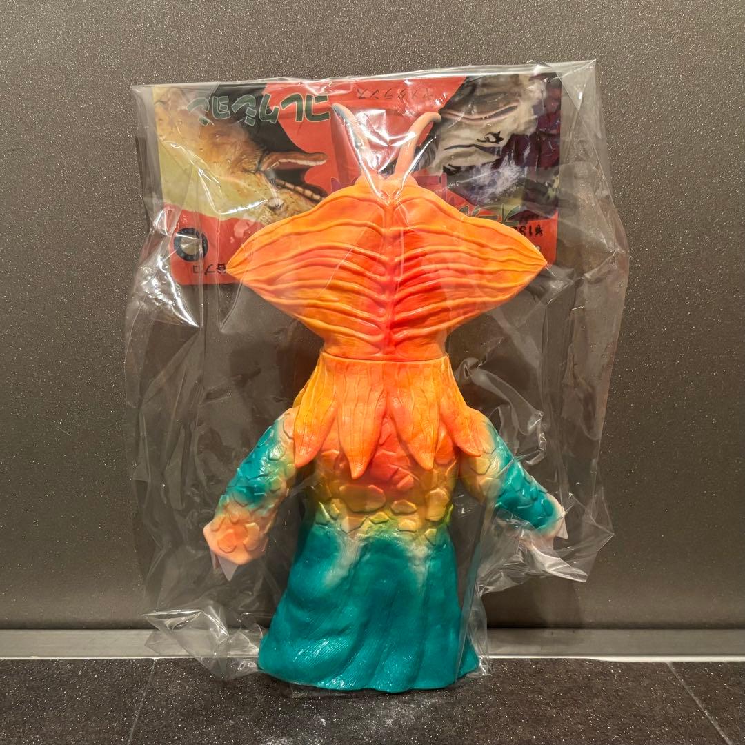 ベアモデル　ヤメタランス　ブルマァク　m1号　ソフビ　怪獣郷