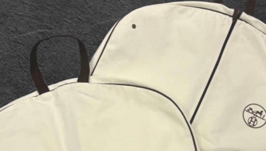 HERMES エルメス アイボリー ガーメントバッグ 110×60×8枚 美品