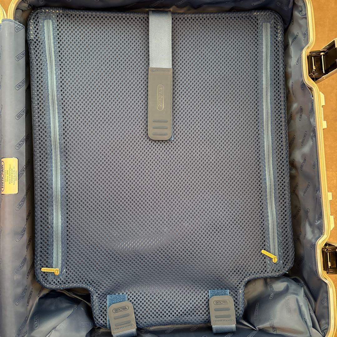 リモワ　トパーズ　RIMOWA TOPAS 45L 4輪