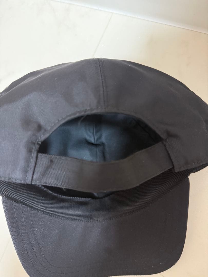 プラダ キャップ 三角ロゴプレート RE-NYLON 黒 L