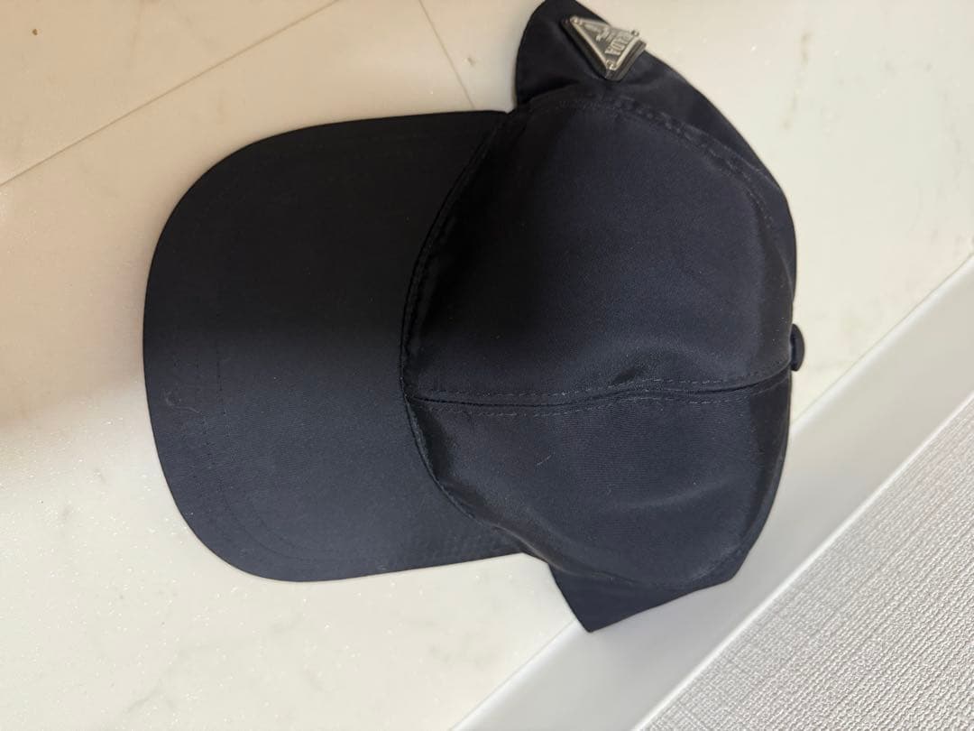 プラダ キャップ 三角ロゴプレート RE-NYLON 黒 L