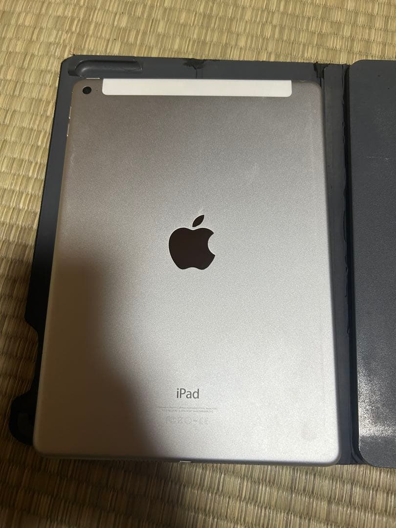 iPad Air2 9.7インチ Logicoolキーボード 完動品