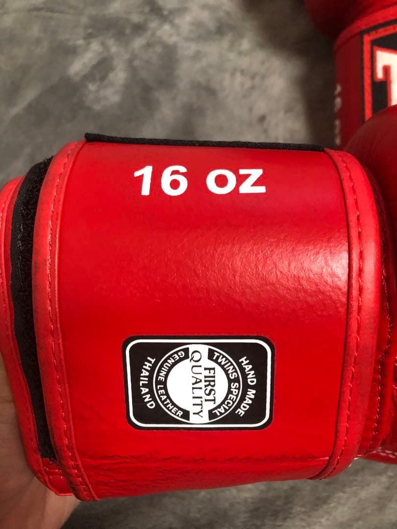 TWINS SPECIAL ボクシンググローブ 赤16.OZ バンテージ6点