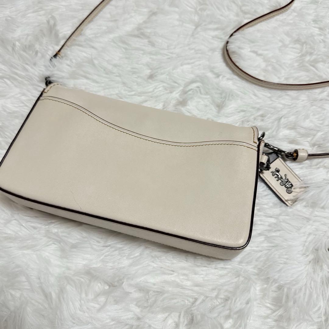 coach コーチ レキシー 恐竜 ショルダーバッグ ホワイト