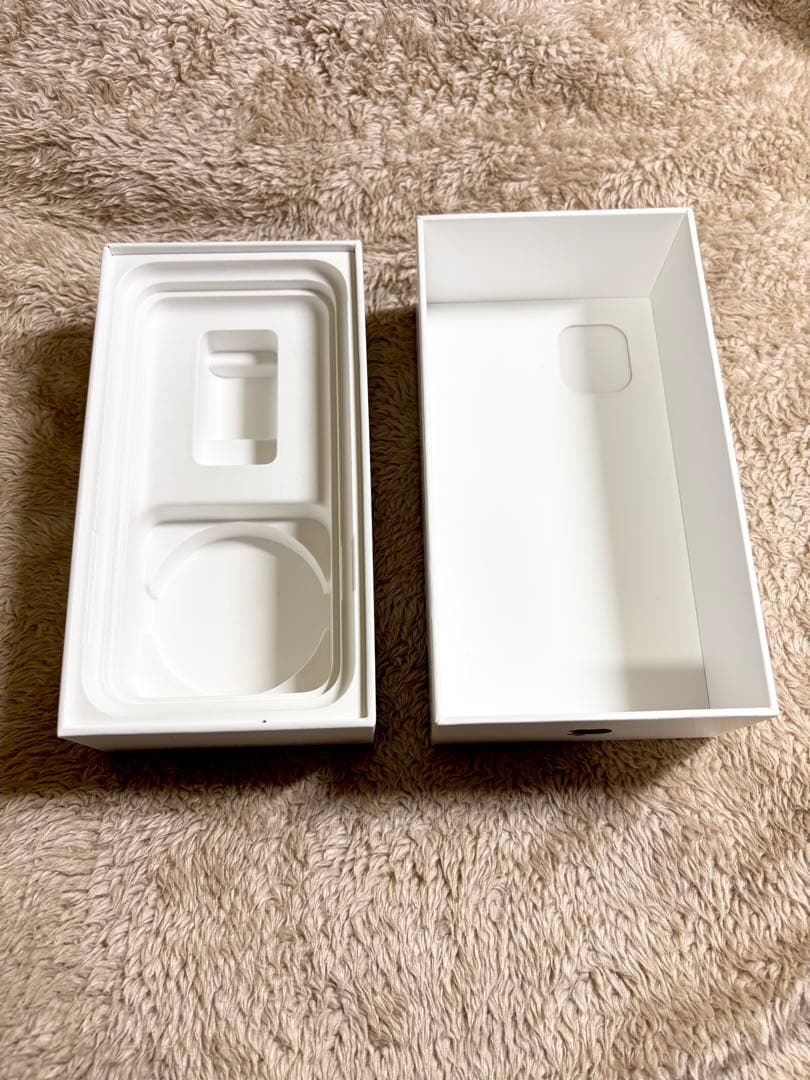 美品❗️iPhone11 レッドカラー　64GB 箱付き発送