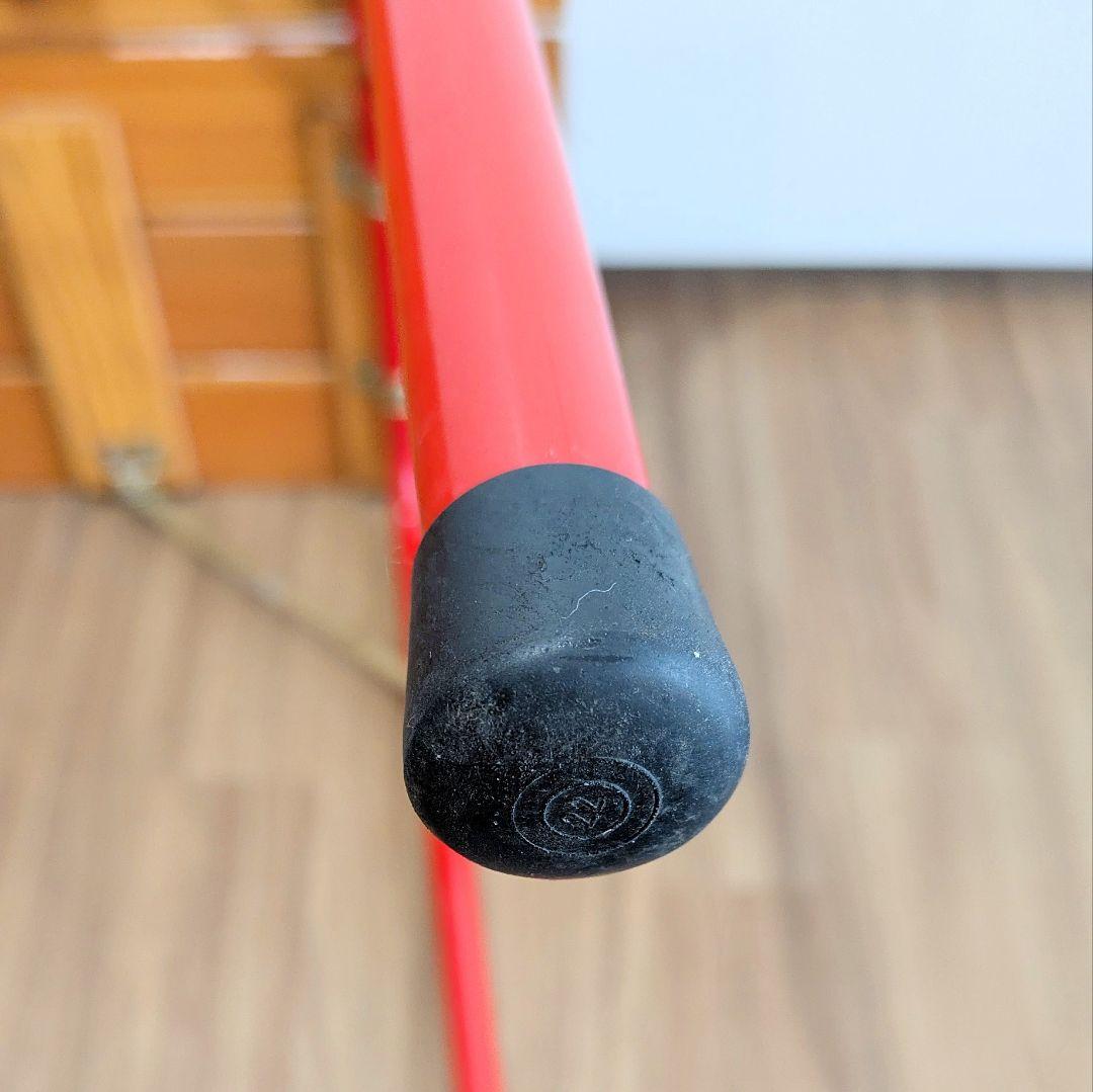 カステルメルリーノ　CASTELMERLINO 折りたたみ木製テーブル 赤脚