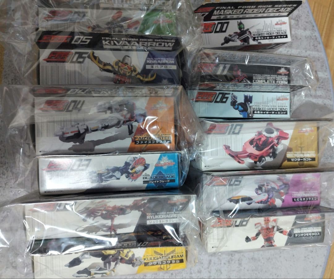 FFR　仮面ライダーディケイド　フィギュア　12種セット