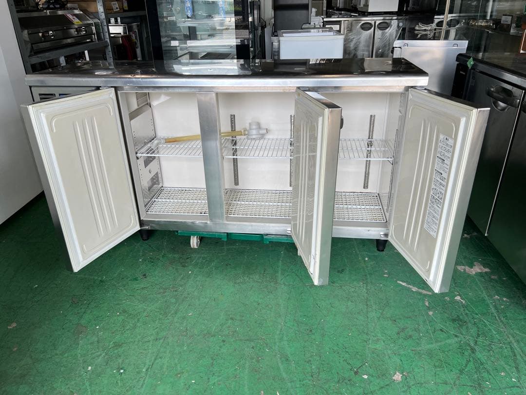 2016年ホシザキテーブル形冷蔵庫 228L