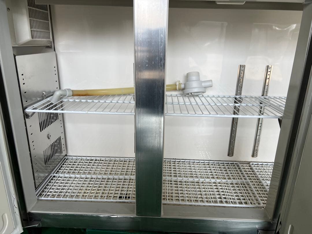 2016年ホシザキテーブル形冷蔵庫 228L