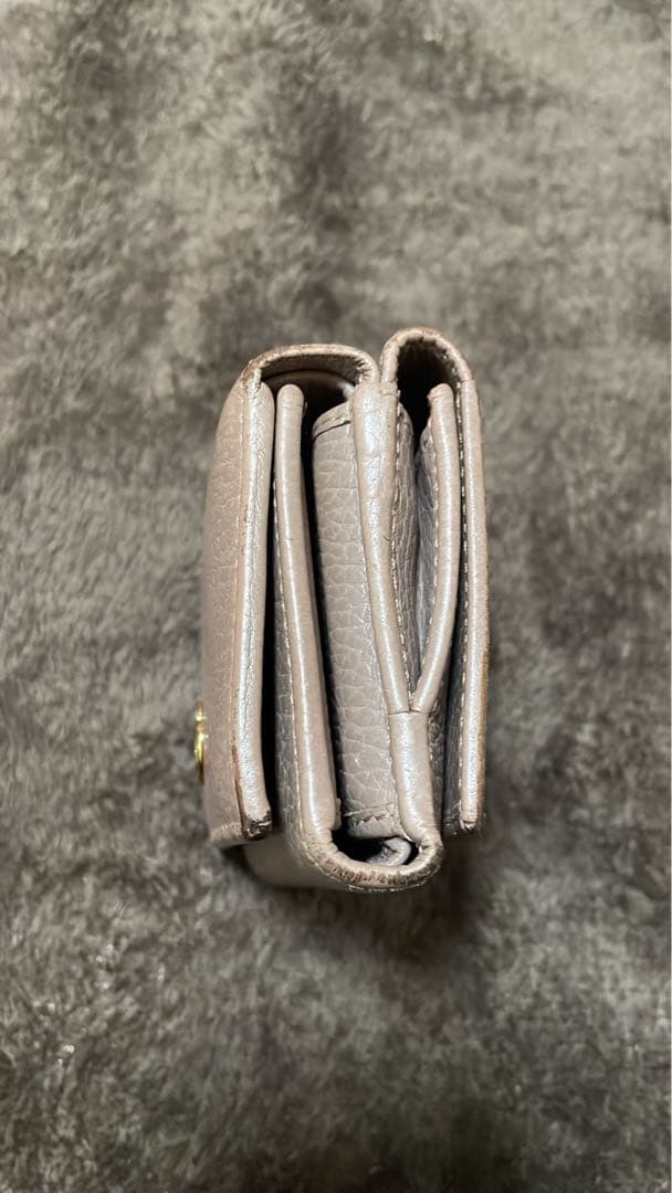 Gucci GGマーモント　ベージュ レザー三つ折り財布