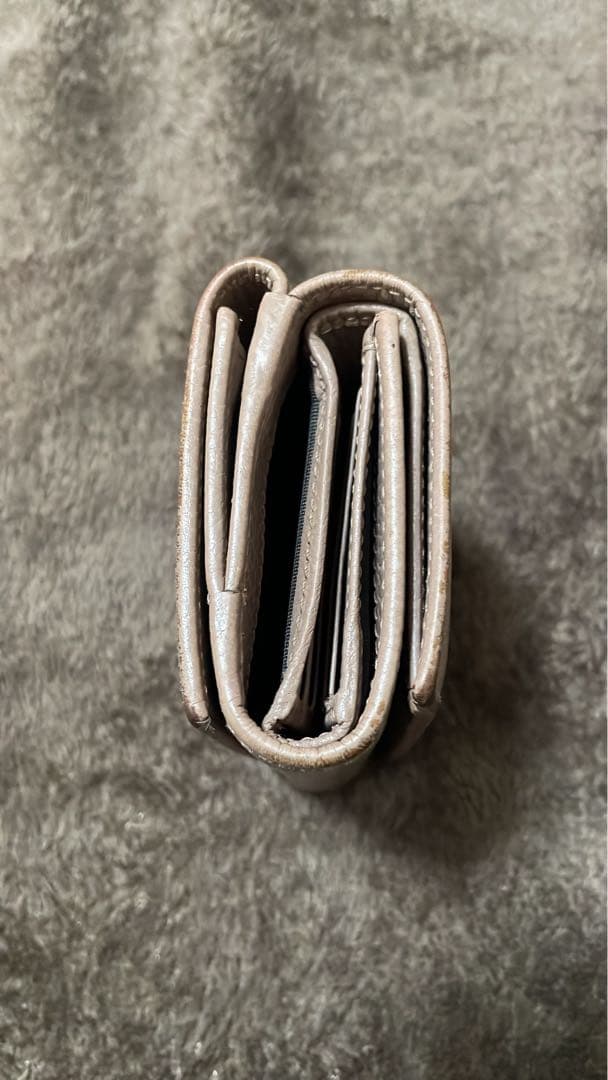 Gucci GGマーモント　ベージュ レザー三つ折り財布