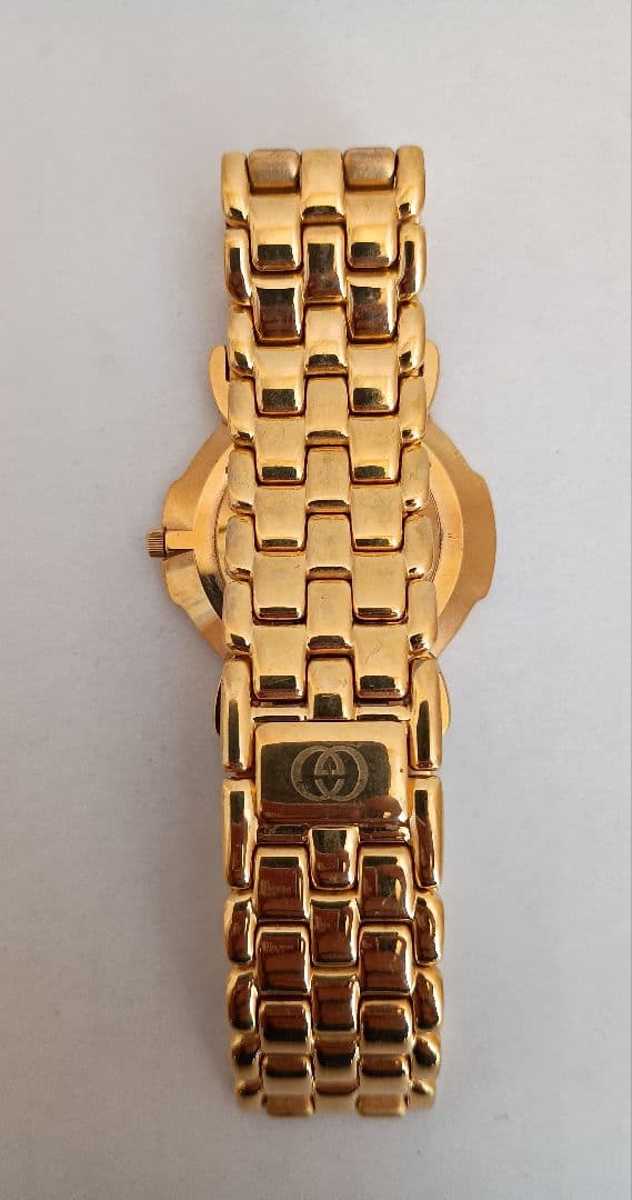 E*y様 GUCCI ゴールド アナログ腕時計