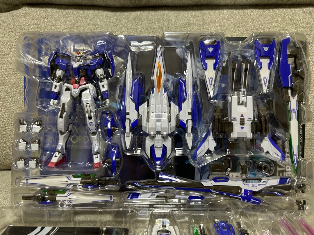 L ROBOT魂　ダブルオーザンライザーセブンソード+GNソードⅡ