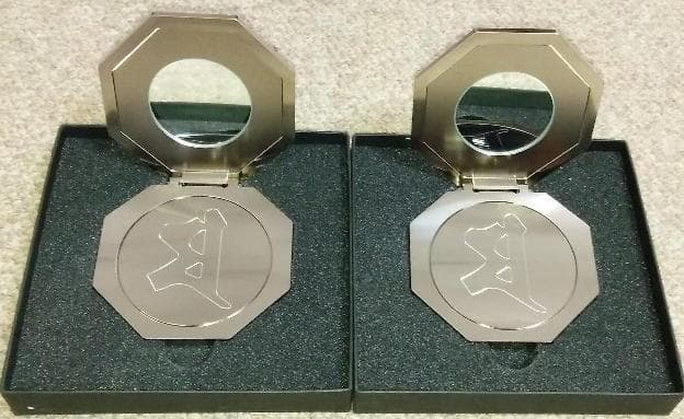 国際風水氣学協会☆携帯用パワー八卦鏡２個（大黒天シルバー）