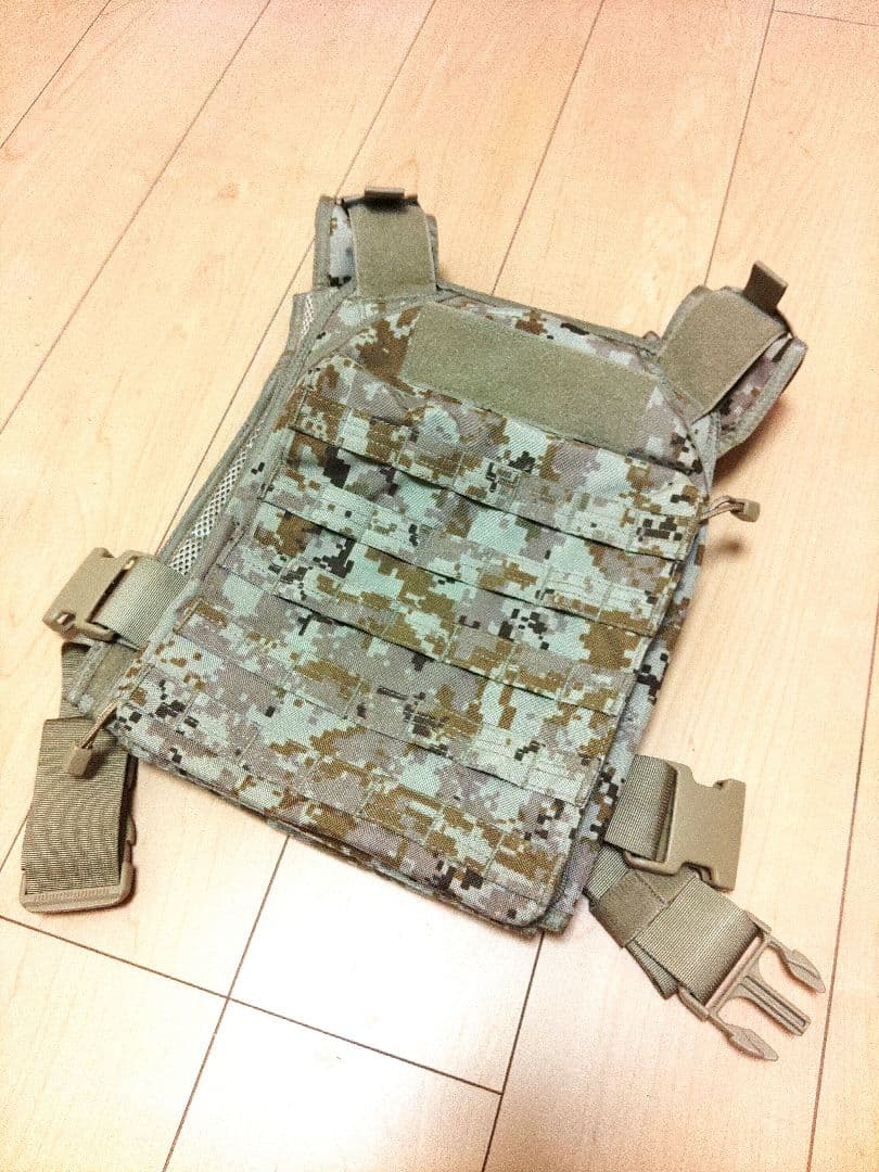 Frigate Bird　アメリカ海兵隊　ピクセルデザートカモ　プレートキャリア