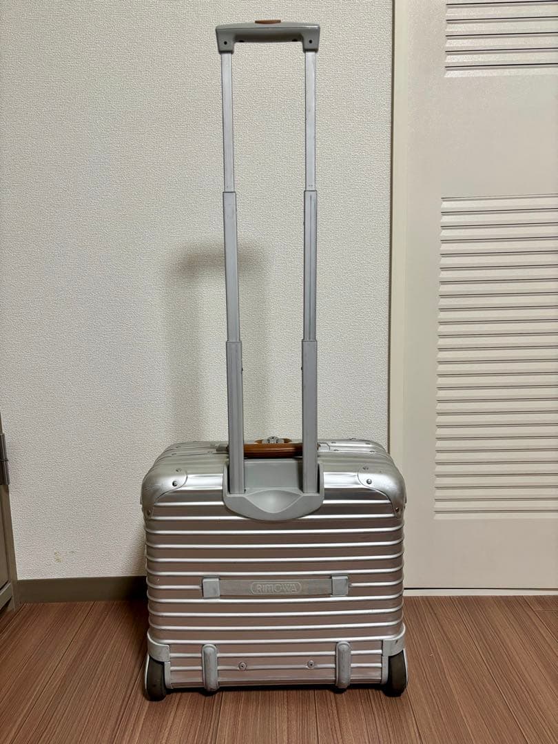 【希少 】リモワ トパーズ ビジネストローリー ルフトハンザ 747-8 アルミ