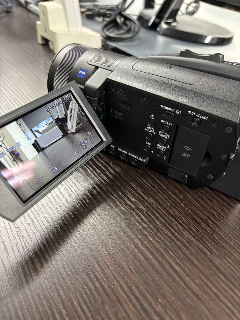 SONY ビデオカメラ　FDR-AX700 １回使用のみ