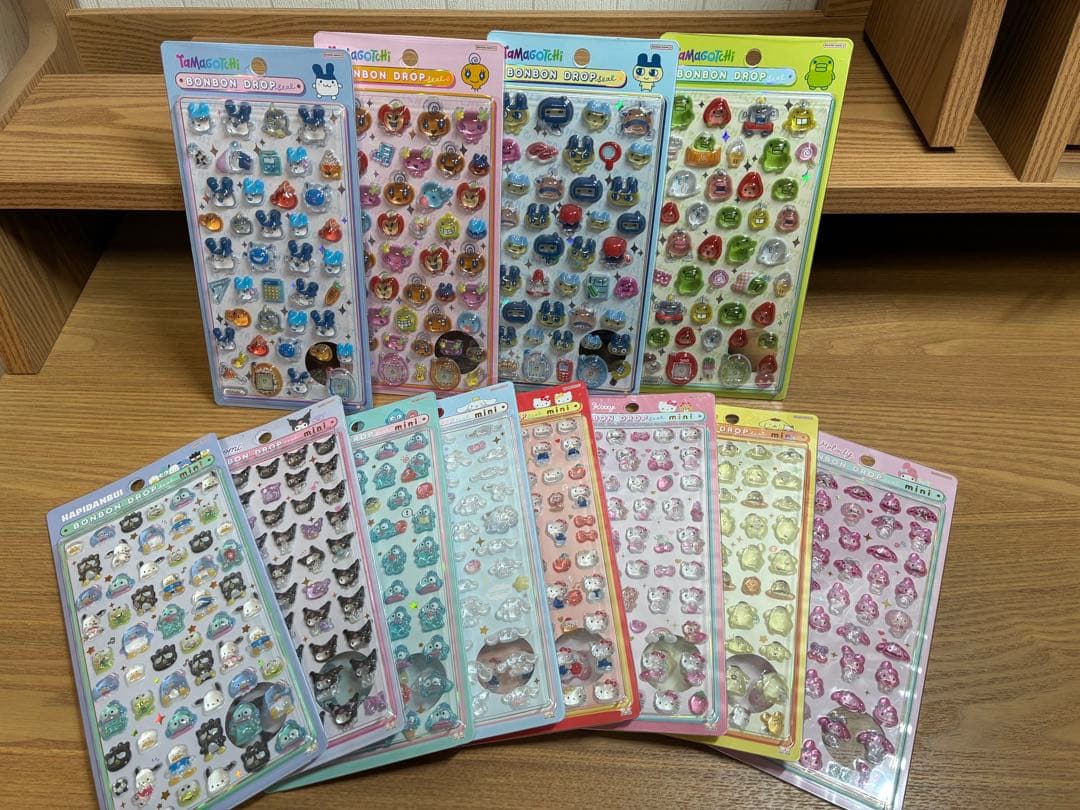 ボンボンドロップシール　サンリオ　ミニ8種　たまごっち4種　コンプリート