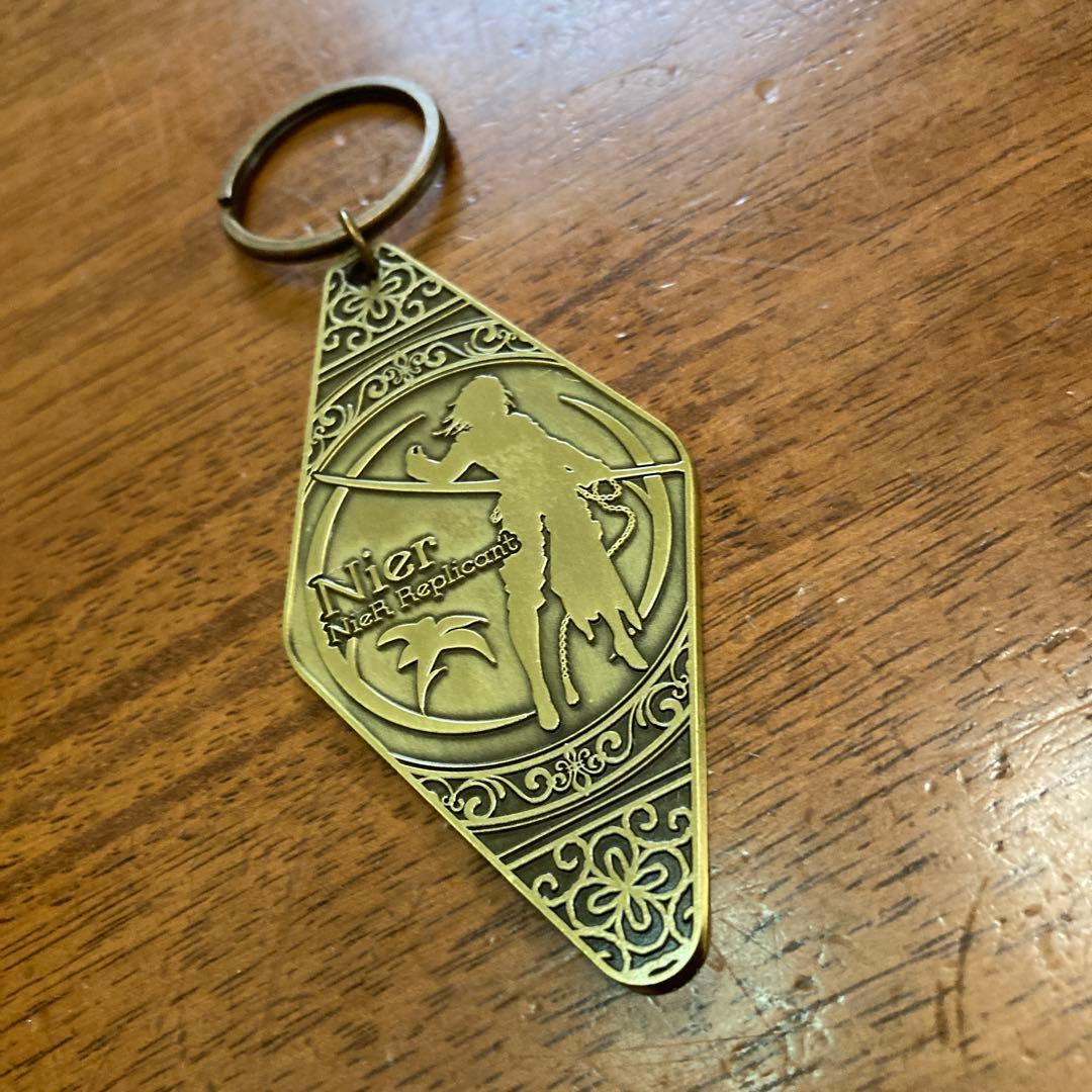 NIER replicant ニーア　レプリカント　キーホルダー　メタルスクエニ