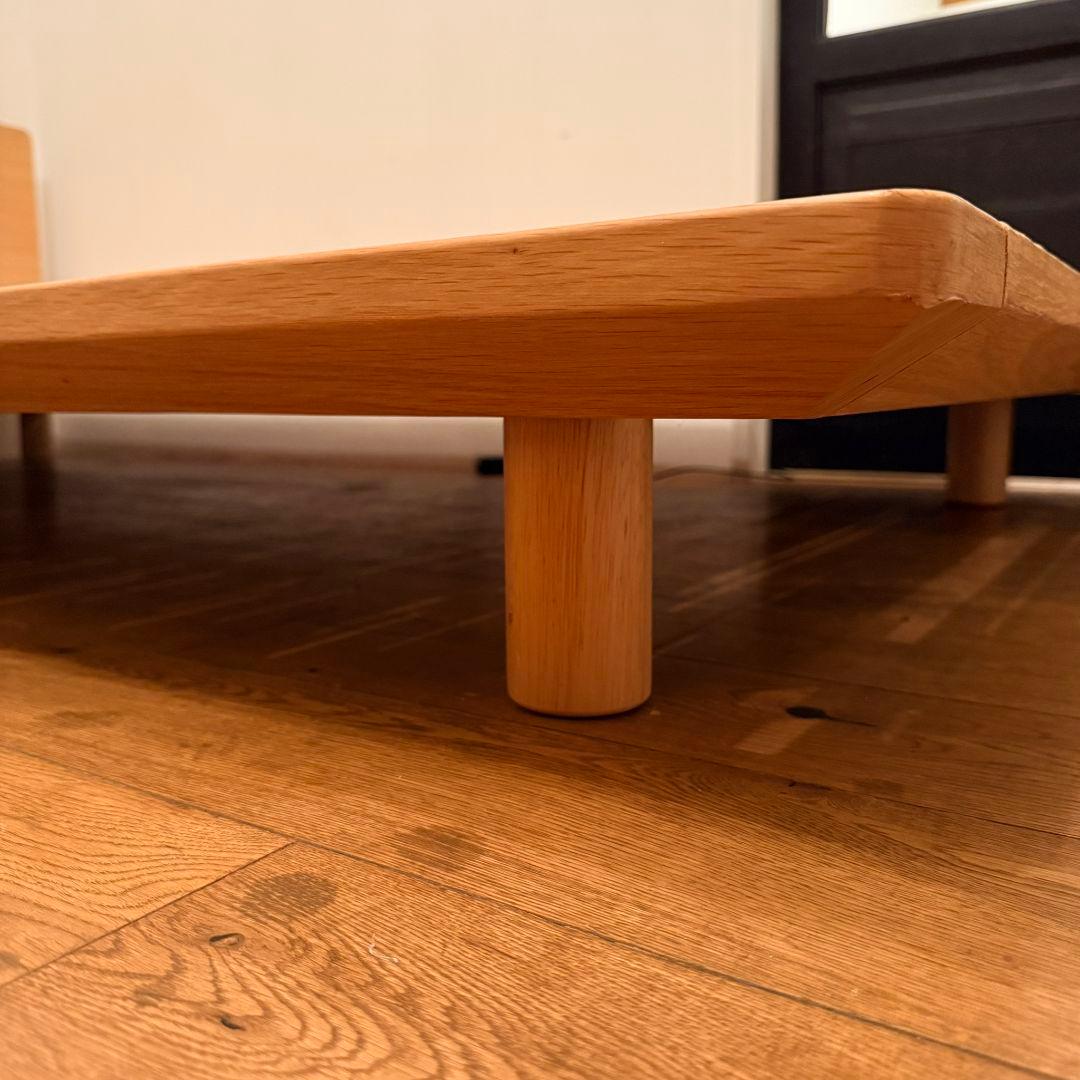 無印ベッドフレーム　シングルベッド　脚付き