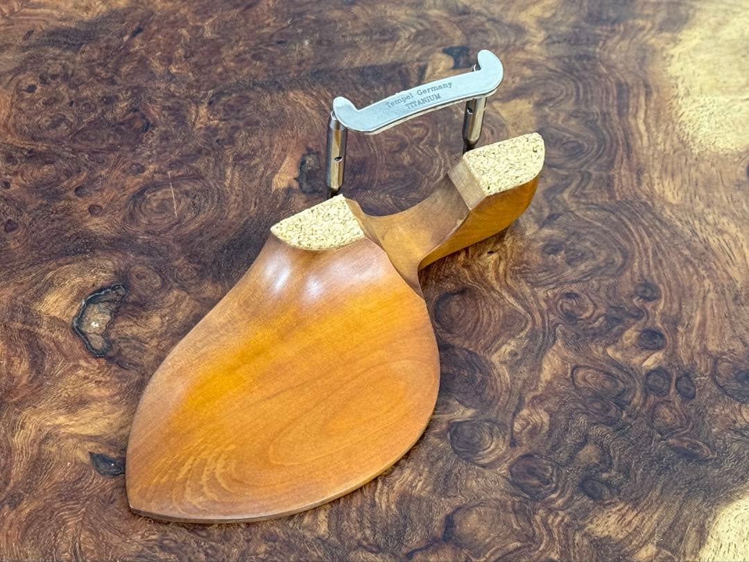 【新品】ドイツTempel工房製 バイオリン用高級あご当て（チタン金具付き）