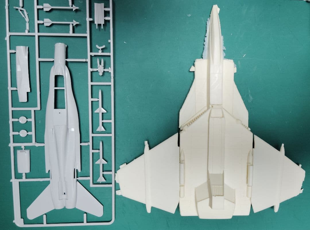 ウルトラマン80 1/72 U.G.M.スカイハイヤー  M.F.T.製ガレキ