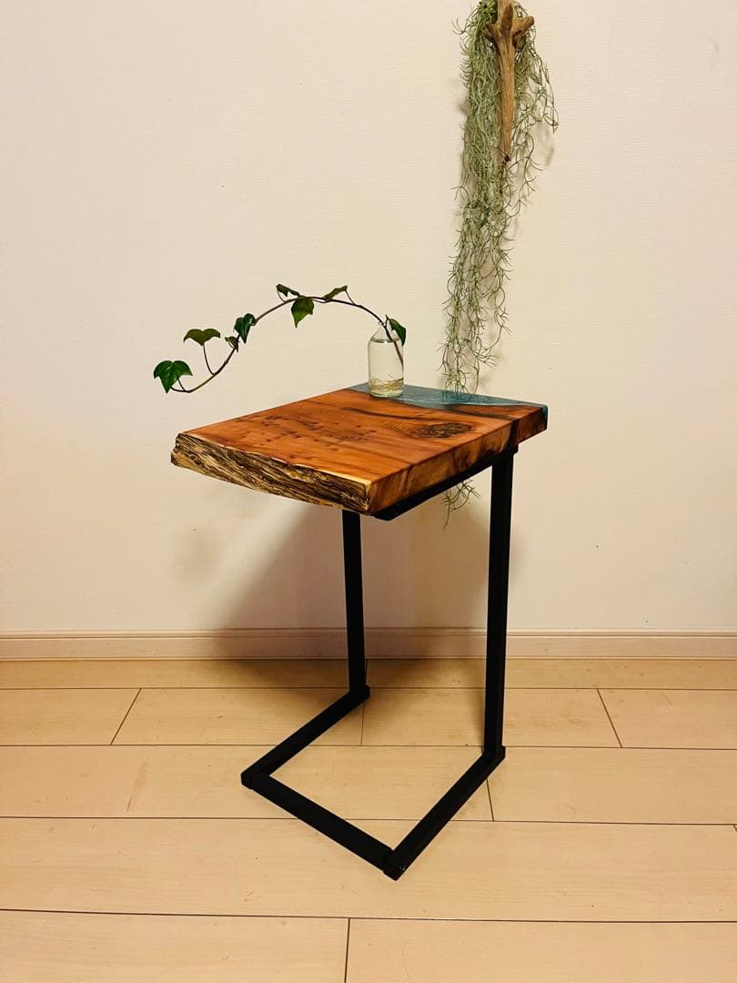 ソファテーブル　サイドテーブル　レジンテーブル　一位　コーヒーテーブル　一枚板