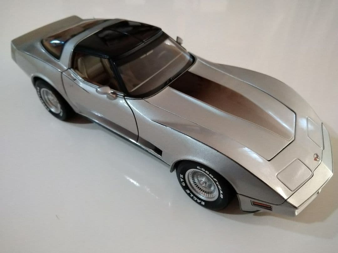 車　ＡＵＴＯ・Ａｒｔ　ダイキャストミニカー　コルベット　スティングレーカブリオレ