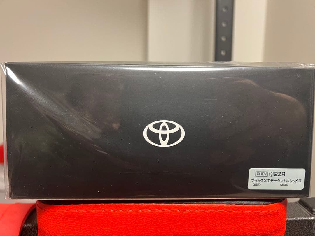 トヨタ クラウンスポーツ ミニカー 非売品