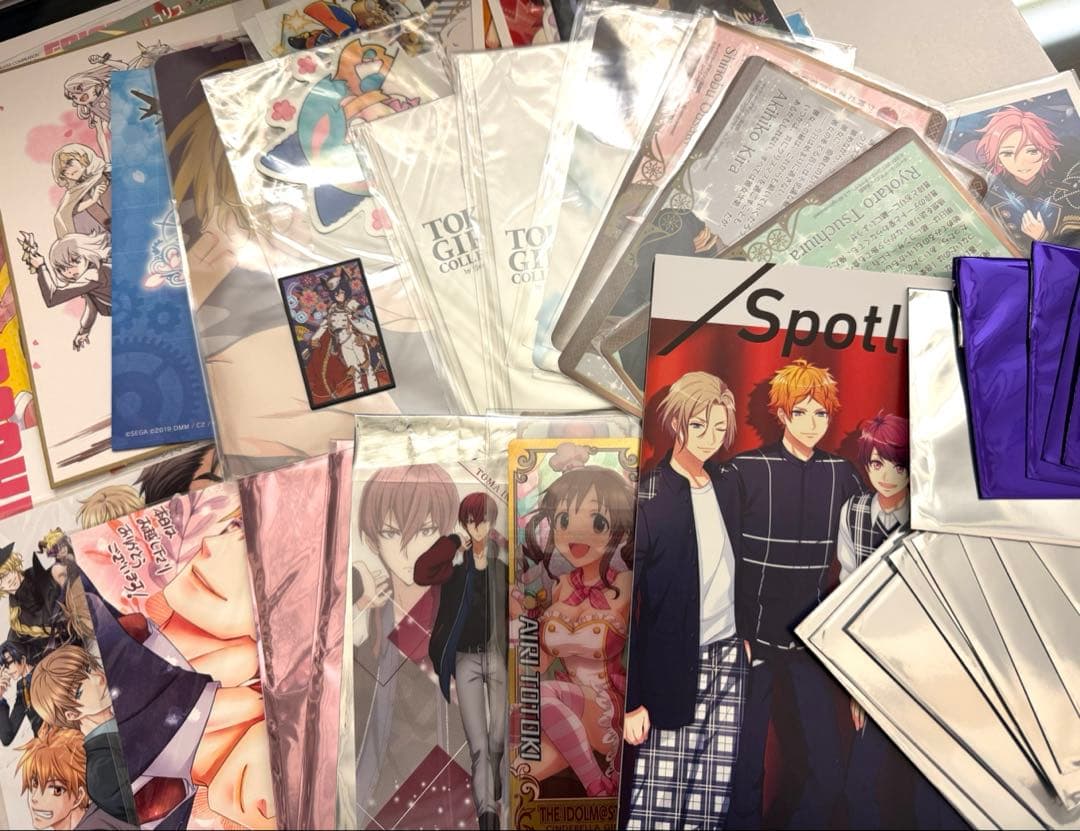 アニメグッズ まとめ売り 超大量 紙類・薄物・平物全般 ノンジャンル