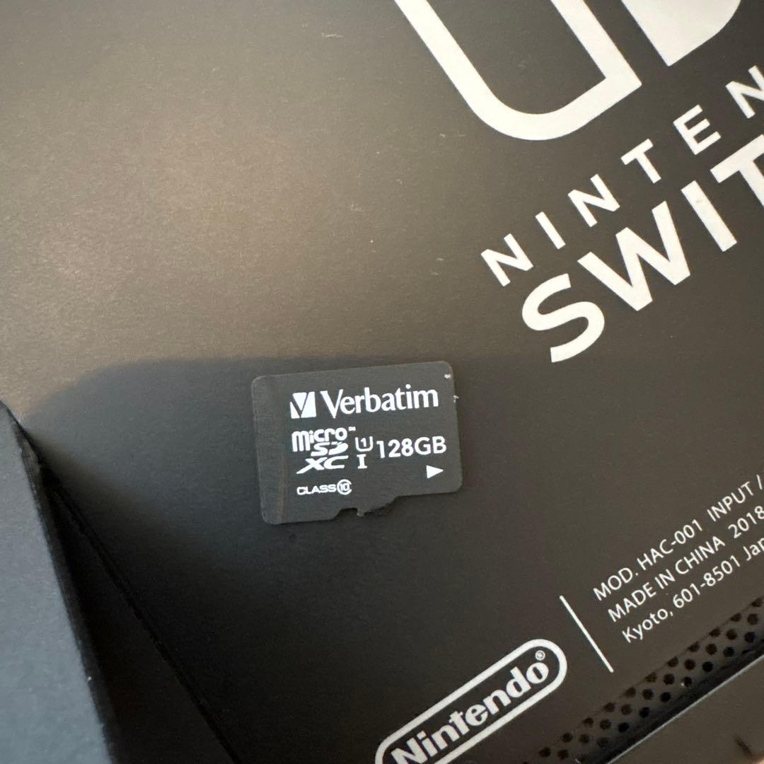 Nintendo Switch 本体　ジョイコンなし