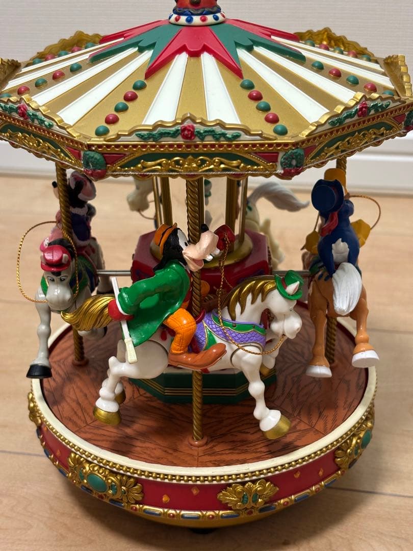 レア　ミッキーホリデイゴーランド　ディズニー　クリスマス　美品　オルゴール50曲