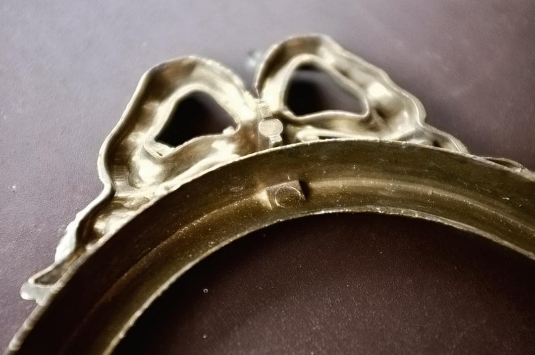 フランス 29c 金のリボンと金の葉とオーバルの額縁 フレーム アンティーク